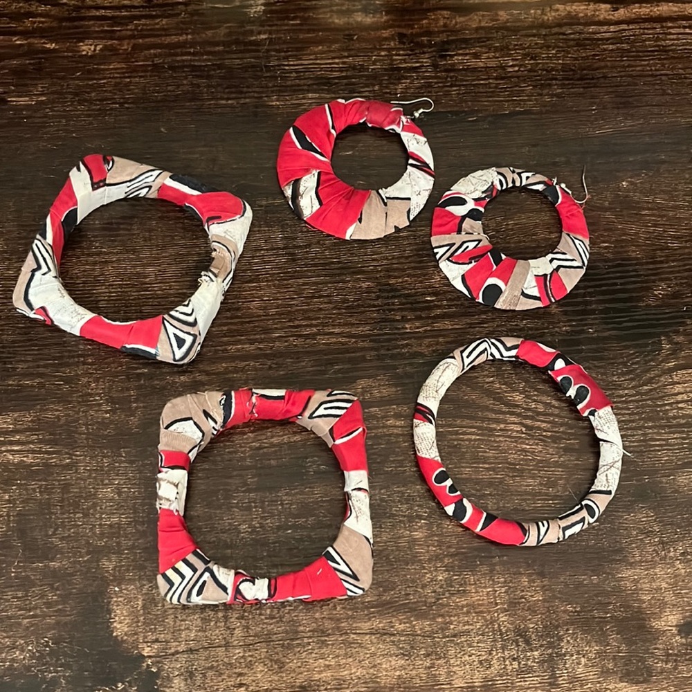 Earrings and bracelet set